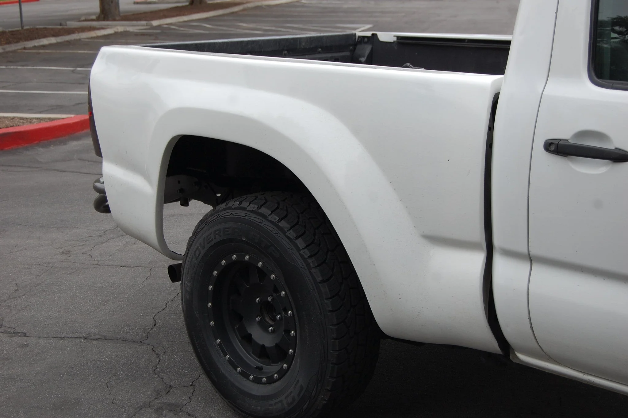 2005-2015 Tacoma 4" Bulge Flat Top Off Road Fiberglass Bedsides - 6.0 Bed - Image 2