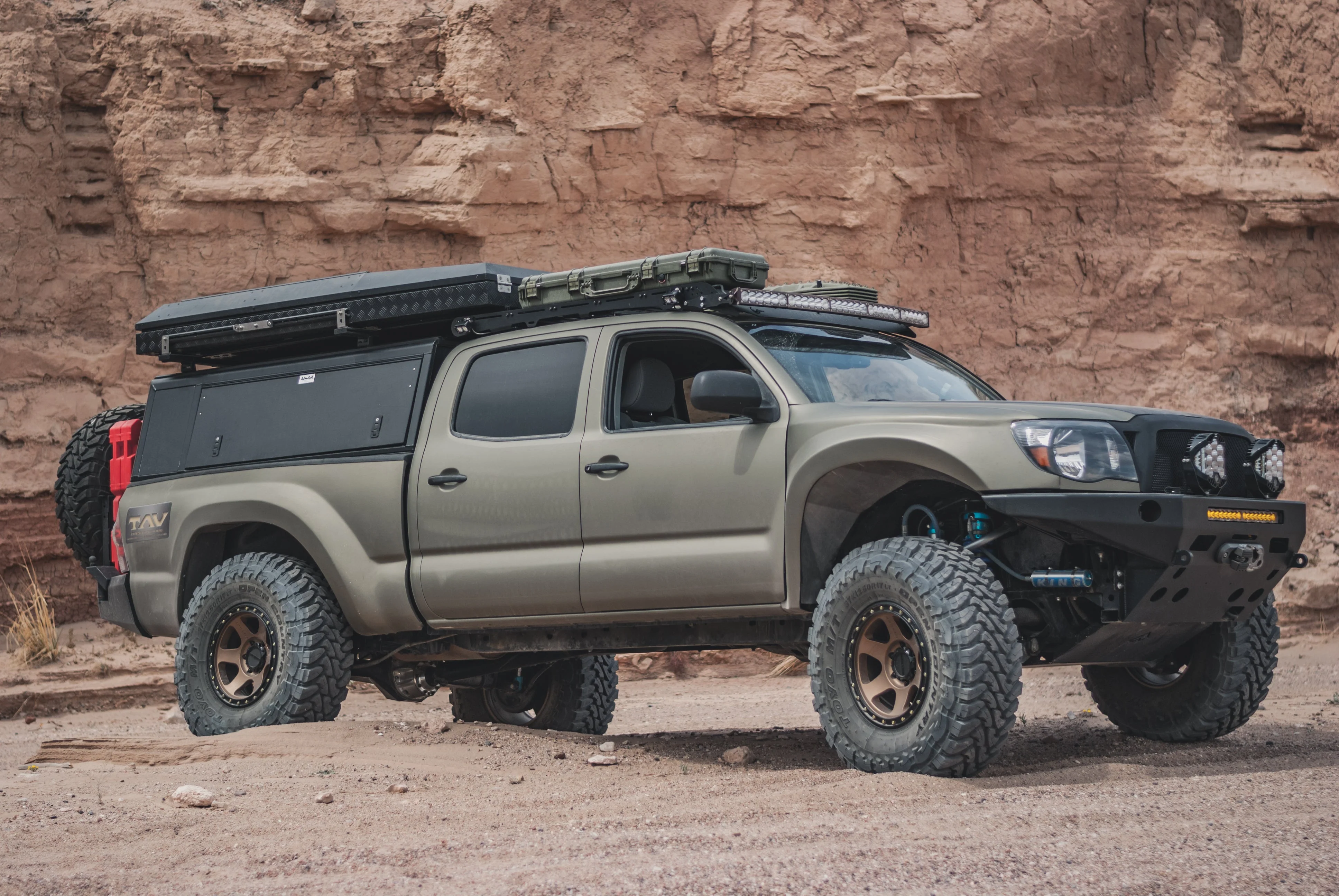 2005-2015 Tacoma 4" Bulge Off Road Fiberglass Fenders