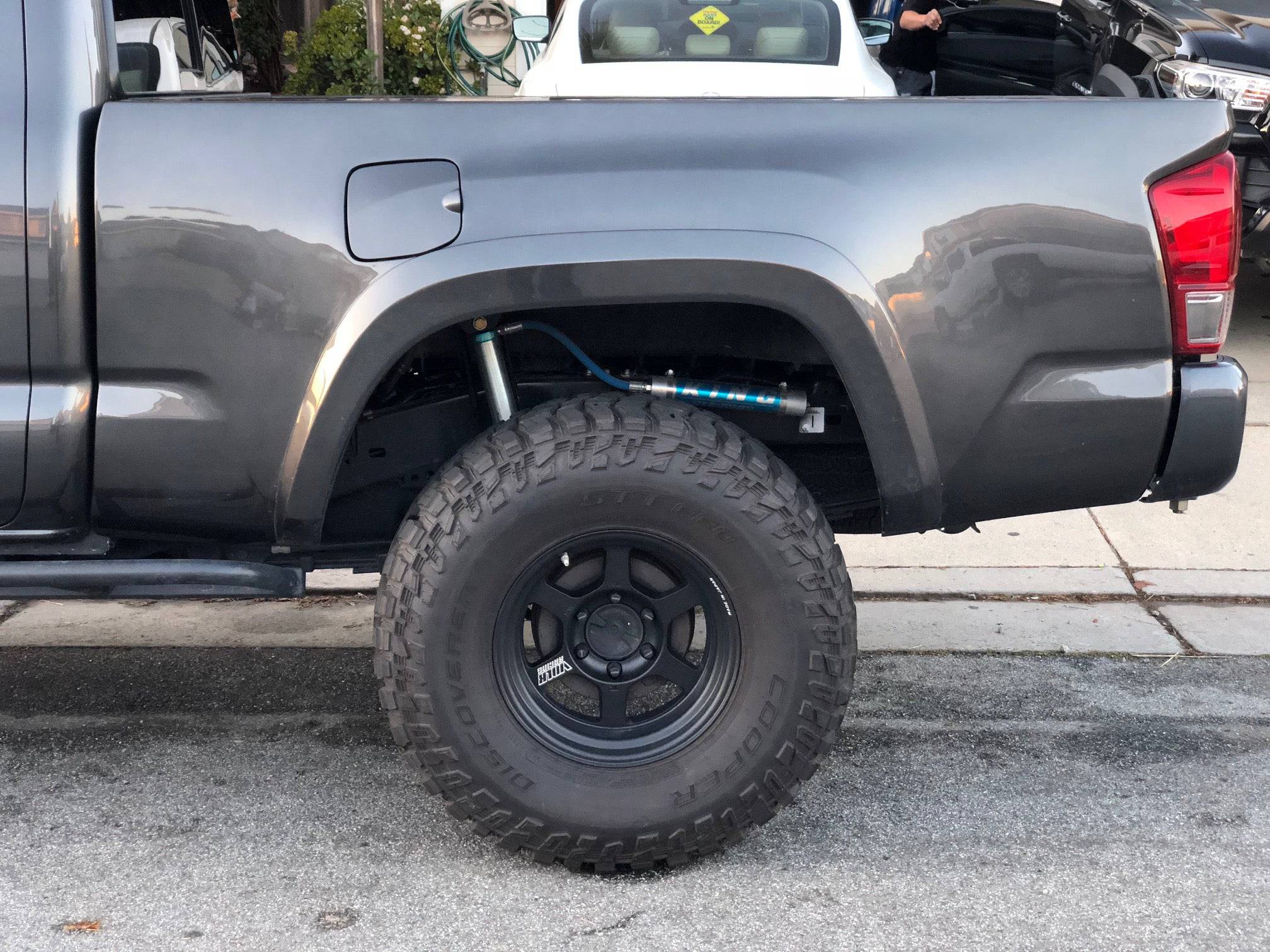 2016+ Tacoma 3" Bulge Off Road Fiberglass Bedsides