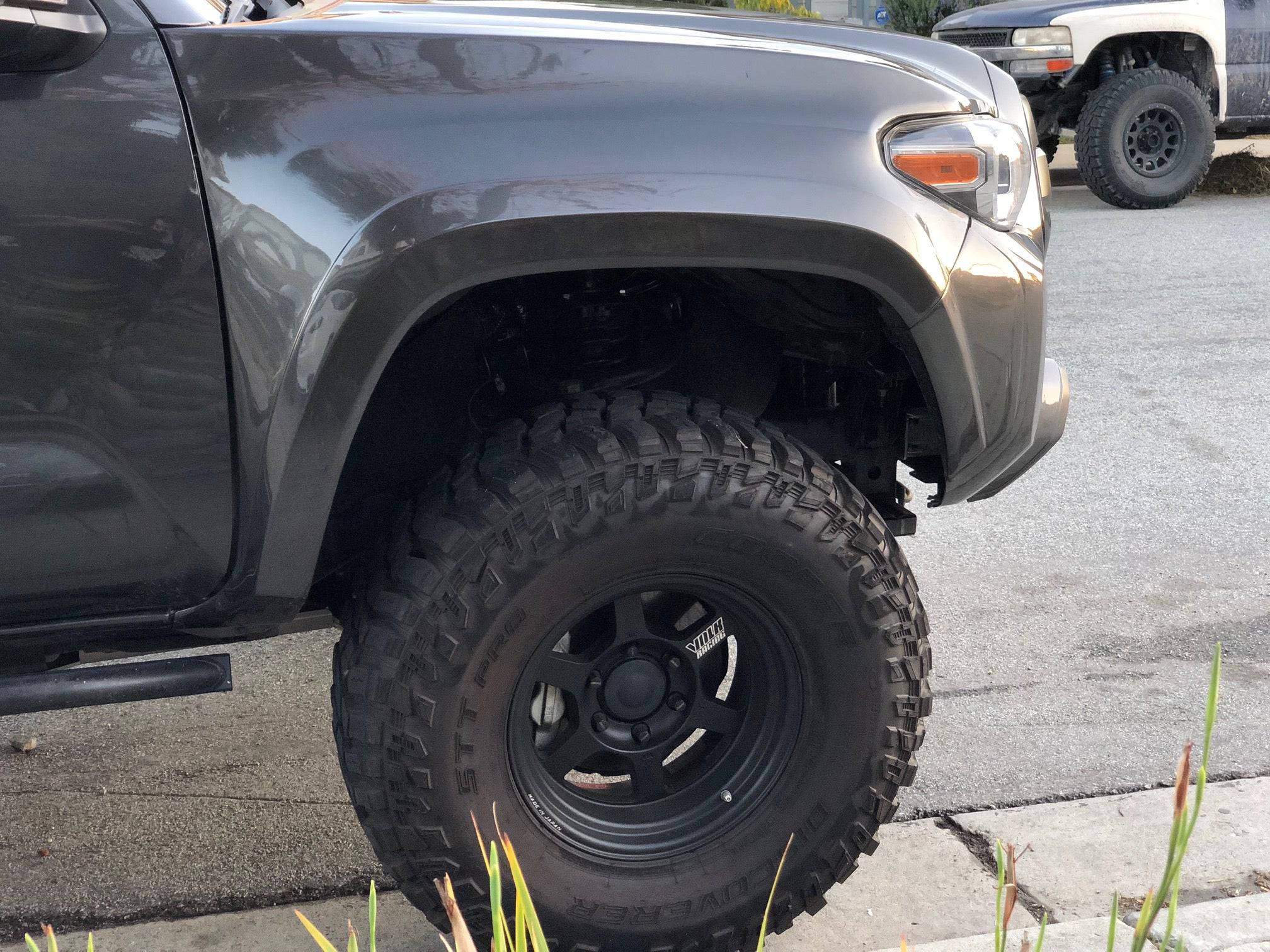 2016+ Tacoma 3" Bulge Off Road Fiberglass Fenders - Image 4