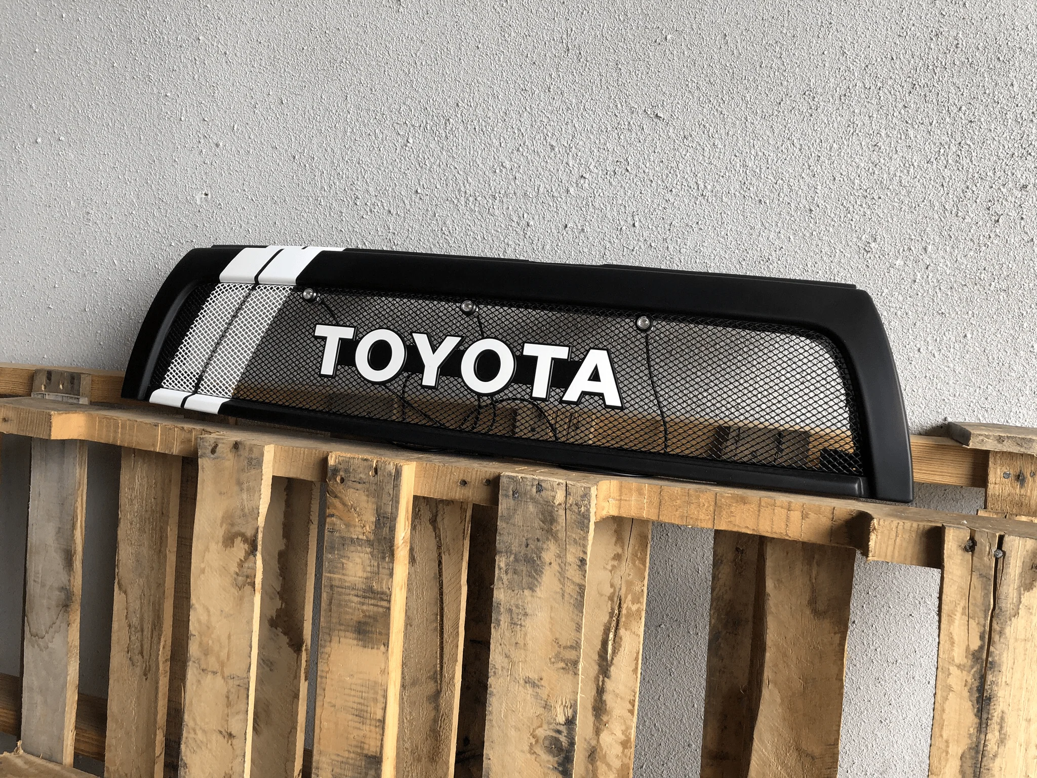 1996-2002 3rd Gen 4Runner Flush Grille - Image 11