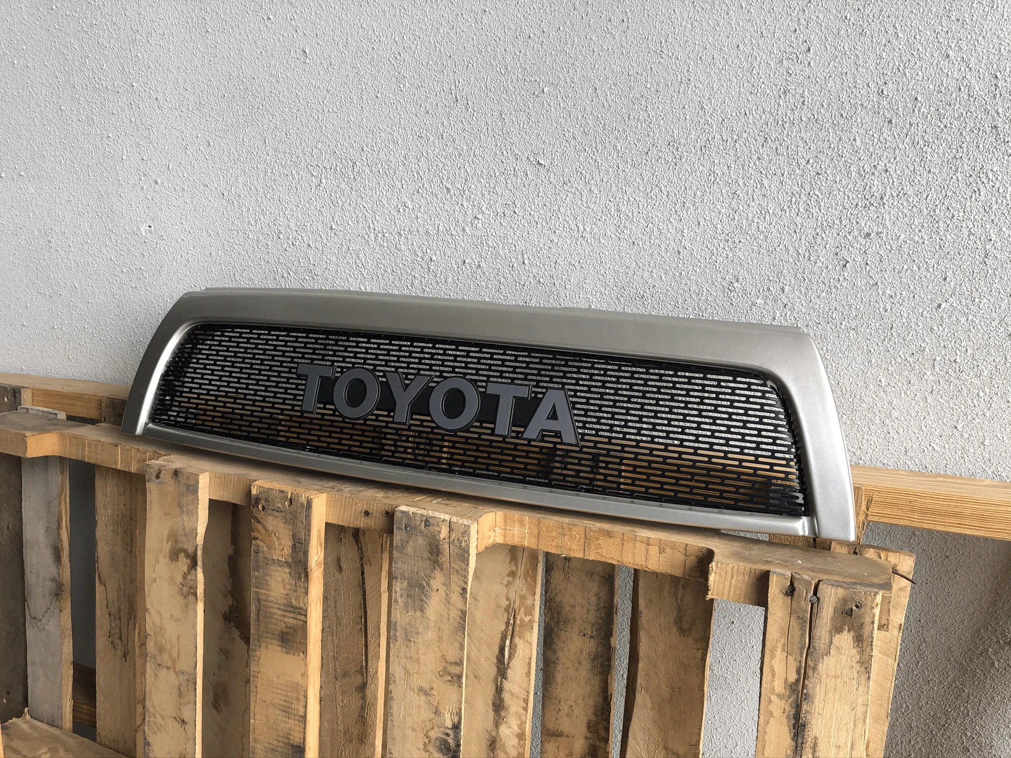 1996-2002 3rd Gen 4Runner Flush Grille - Image 7