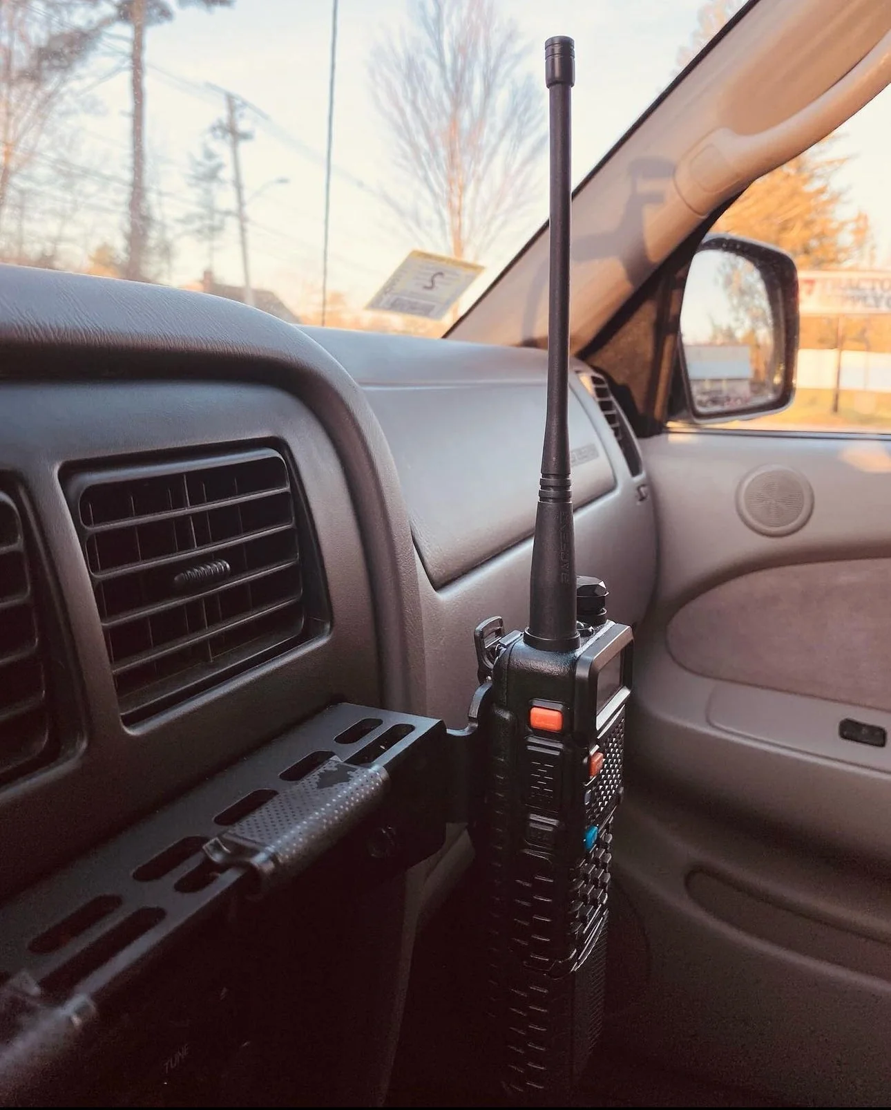 1996-2002 4Runner Phone / Modular Accessory Mount (MAM) - Image 19