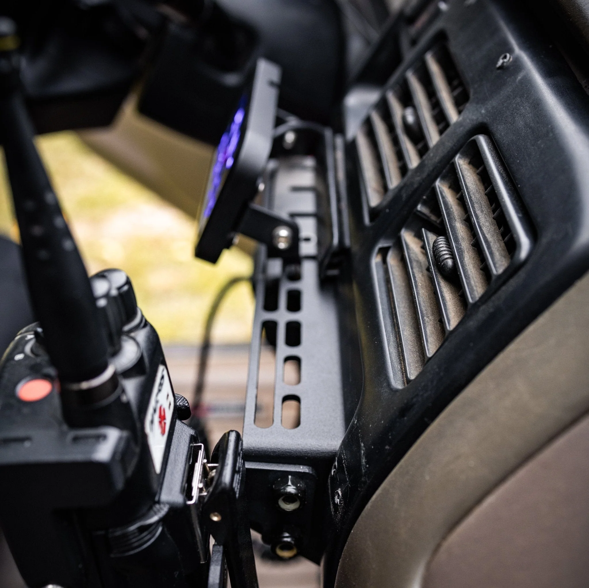 1996-2002 4Runner Phone / Modular Accessory Mount (MAM) - Image 6