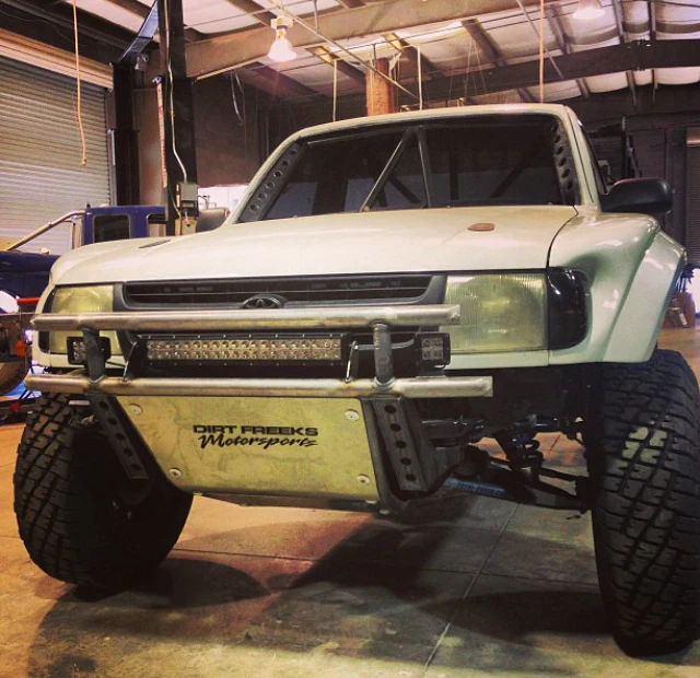 1996-2004 Tacoma 6" Bulge Off Road Fiberglass Fenders - Image 4