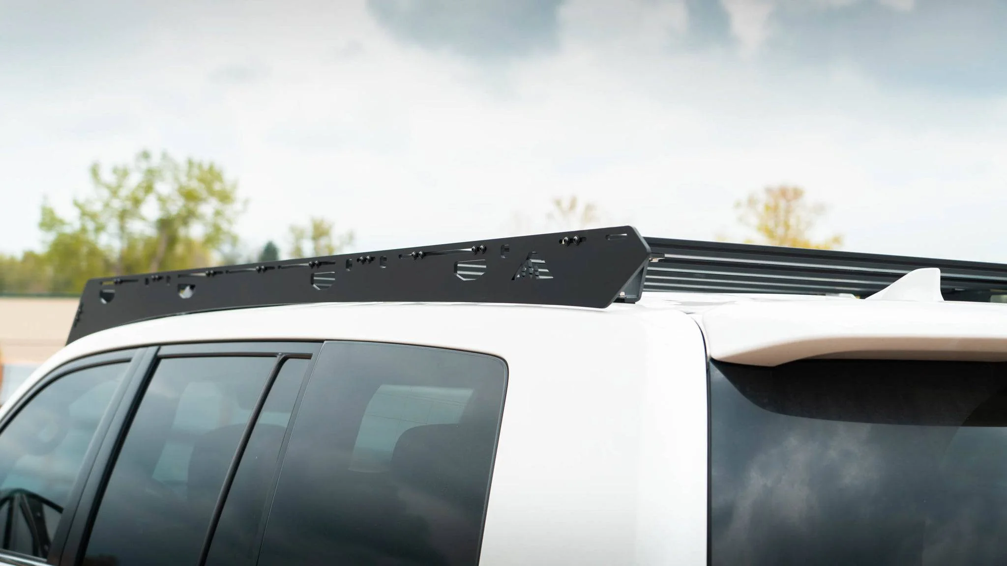 The Blanca (2008-2021 Toyota Land Cruiser 200 Series Roof Rack) - Image 5